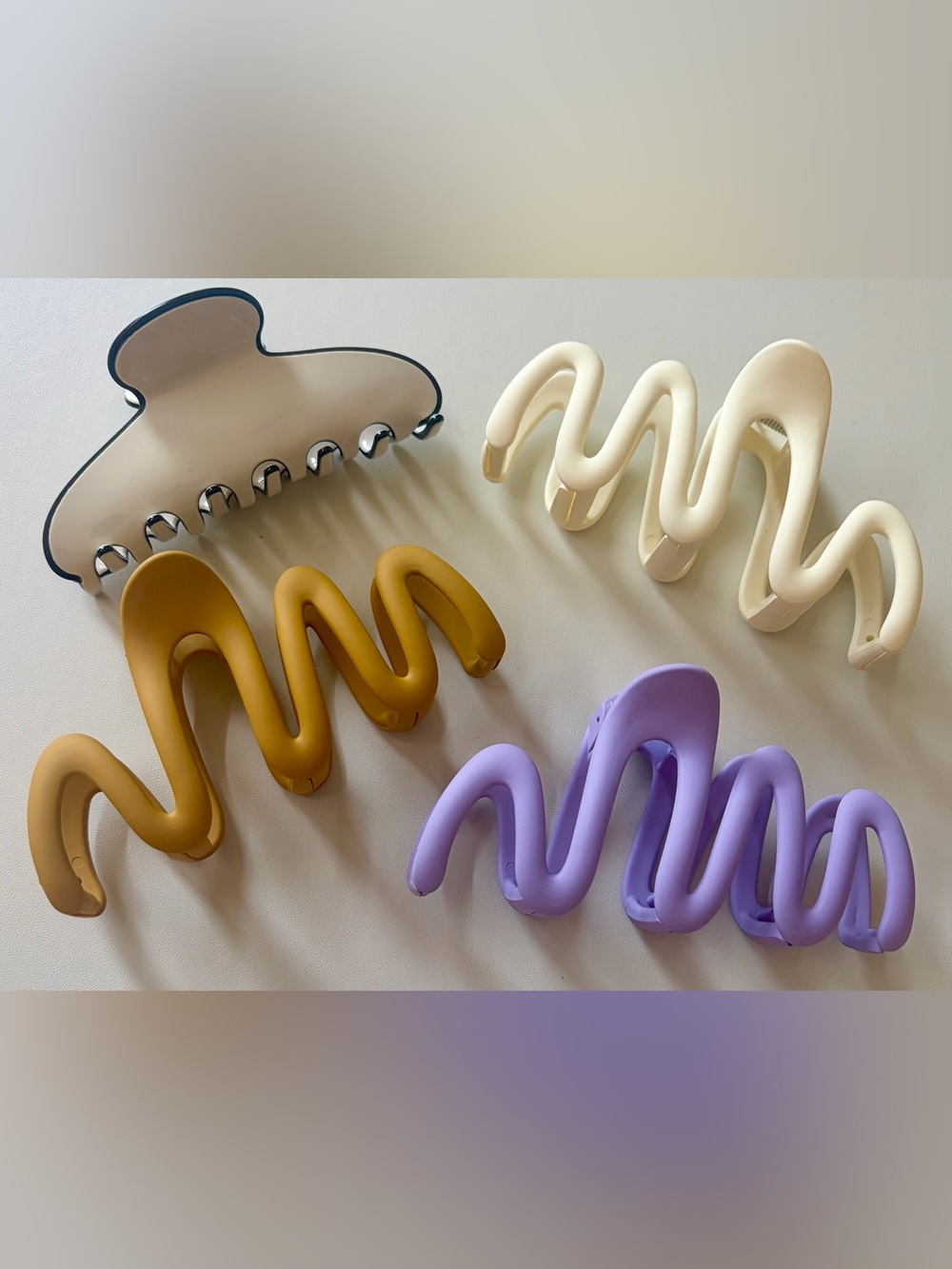 Large Wavy Hair clip bundle of 4